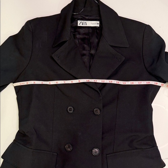 Zara Women's Black Double-Breasted Coat - Picture 7 of 11